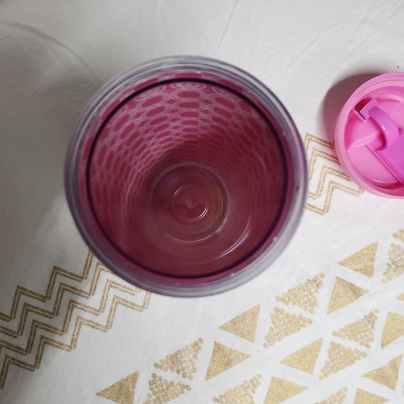 Lilly Pulitzer water bottle - Picture 4 of 6